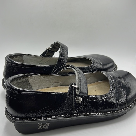 Alegria Woman’s Shoe - Picture 2 of 8